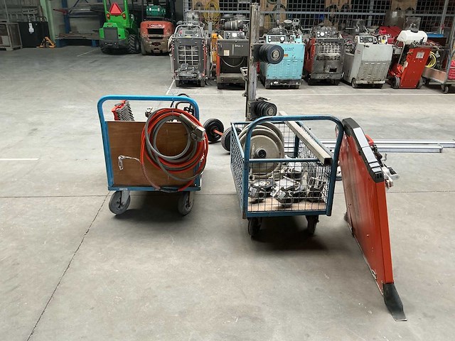 2020 husqvarna cs10 wand-en kabelzaagmachine met afstandsbediening. betonzaag - afbeelding 29 van  32