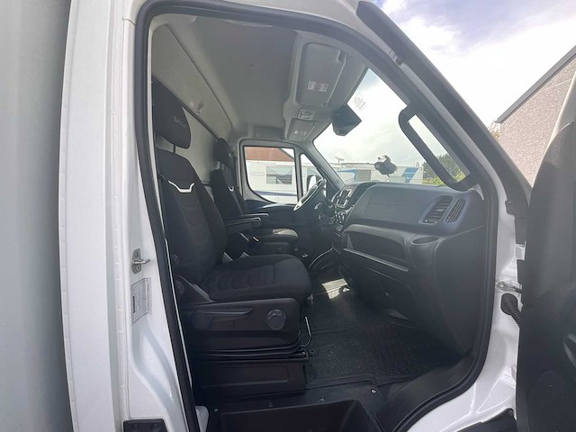 2020 iveco dagelijkse vrachtwagen - afbeelding 11 van  32