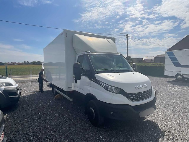 2020 iveco dagelijkse vrachtwagen - afbeelding 19 van  21
