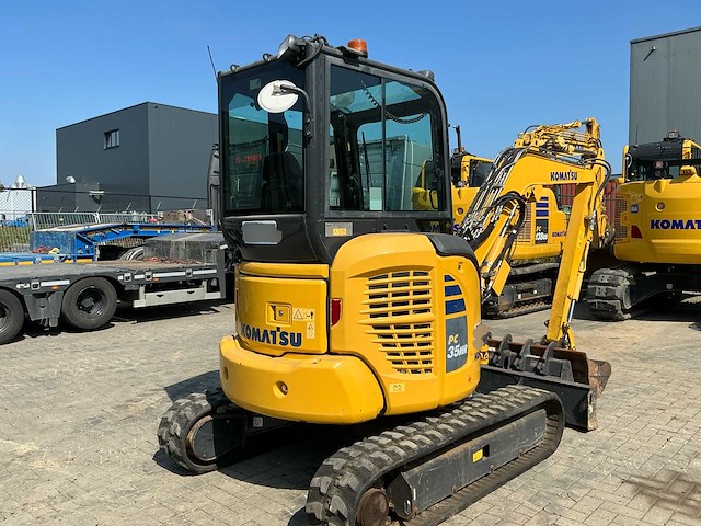 2020 komatsu pc35mr-5 midigraafmachine - afbeelding 24 van  28