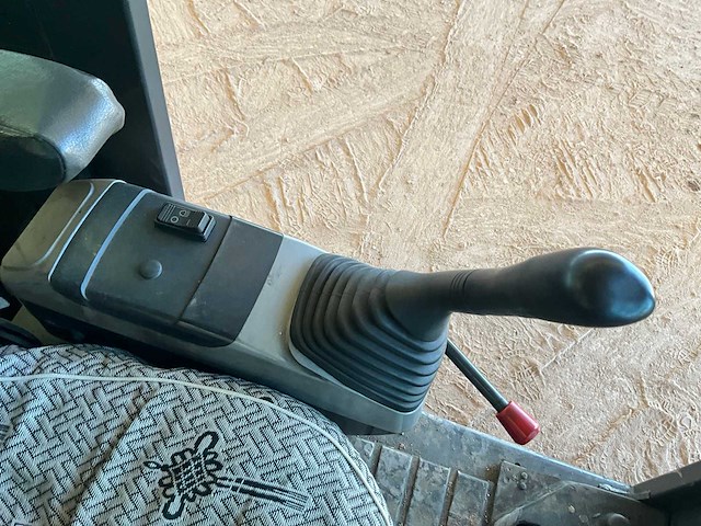 2020 komatsu pc56-7 rupsgraafmachine - afbeelding 14 van  23