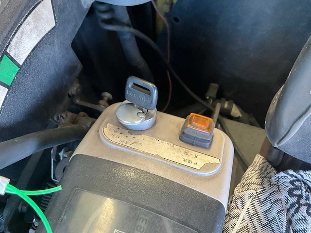 2020 komatsu pc56-7 rupsgraafmachine - afbeelding 16 van  23