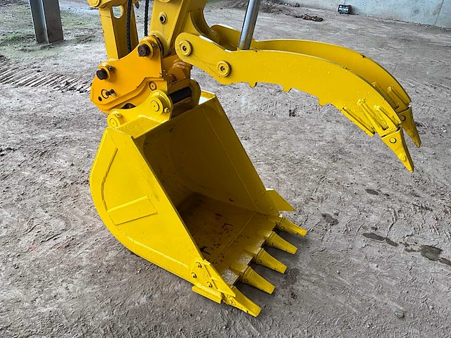 2020 komatsu pc60-8 rupsgraafmachine - afbeelding 13 van  24