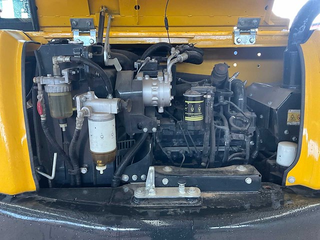 2020 komatsu pc60-8 rupsgraafmachine - afbeelding 17 van  24