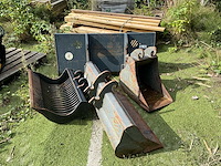 2020 kubota u27-4 hi minigraafmachine met hydraulische sorteergrijper en diverse bakken - afbeelding 16 van  26