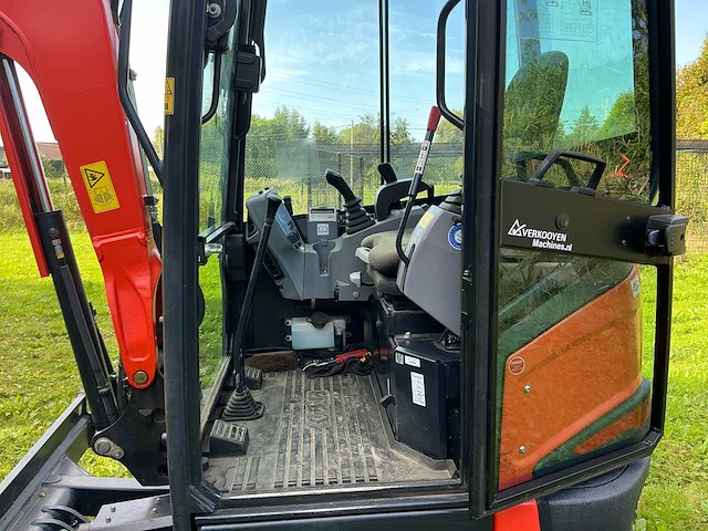 2020 kubota u27-4 hi minigraafmachine met hydraulische sorteergrijper en diverse bakken - afbeelding 26 van  26