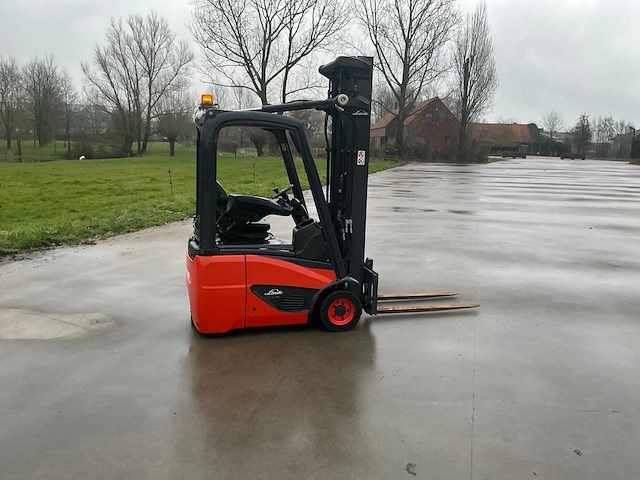 2020 linde e12-02 vorkheftruck met nieuwe 2025 accu - afbeelding 56 van  72