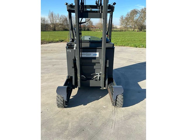 2020 linde r14g-01 reach truck op grote wielen en vorkversteller - afbeelding 2 van  78