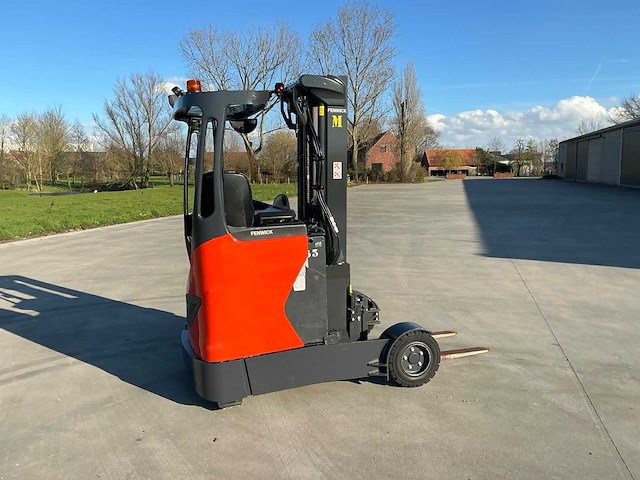 2020 linde r14g-01 reach truck op grote wielen en vorkversteller - afbeelding 1 van  78