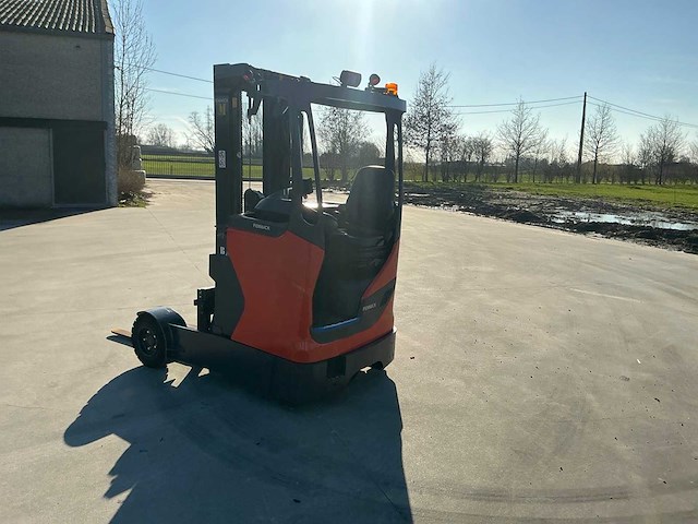 2020 linde r14g-01 reach truck op grote wielen en vorkversteller - afbeelding 37 van  78