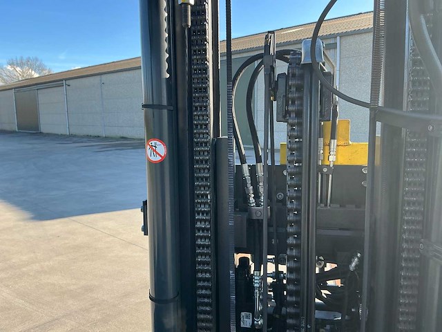 2020 linde r14g-01 reach truck op grote wielen en vorkversteller - afbeelding 17 van  78