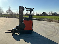 2020 linde r14g-01 reach truck op grote wielen en vorkversteller - afbeelding 19 van  78
