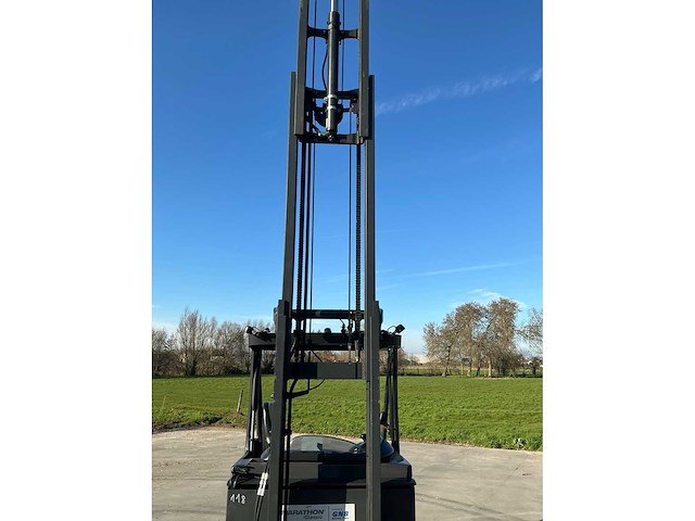 2020 linde r14g-01 reach truck op grote wielen en vorkversteller - afbeelding 4 van  69