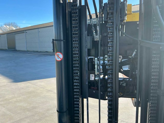 2020 linde r14g-01 reach truck op grote wielen en vorkversteller - afbeelding 16 van  69