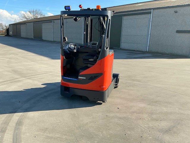 2020 linde r14g-01 reach truck op grote wielen en vorkversteller - afbeelding 33 van  69