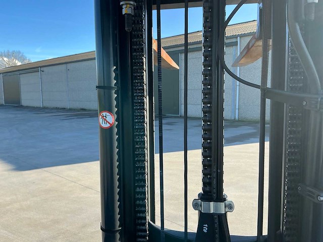 2020 linde r14g-01 reach truck op grote wielen en vorkversteller - afbeelding 14 van  56