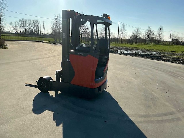 2020 linde r14g-01 reach truck op grote wielen en vorkversteller - afbeelding 30 van  56