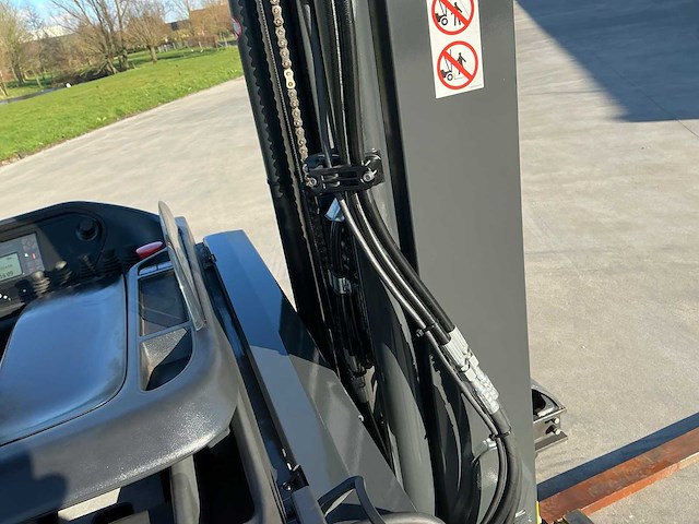2020 linde r14g-01 reach truck op grote wielen en vorkversteller - afbeelding 39 van  56