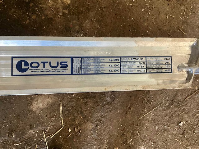 2020 lotus rcs108/30 op- en afrij rampen - afbeelding 2 van  3