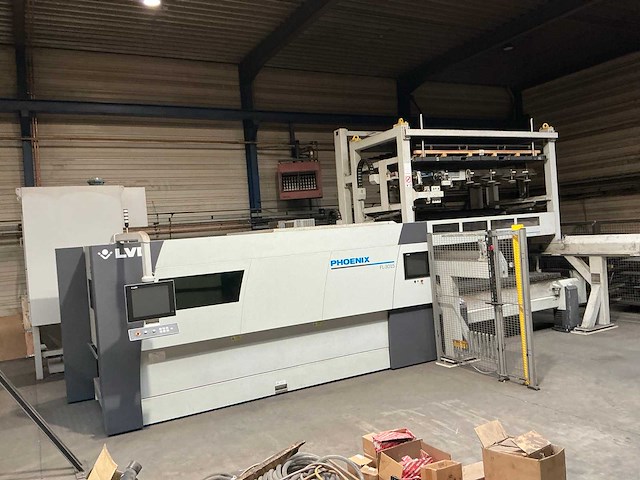 2020 lvd phoenix fl-3015 lasersnijmachine met platenlift - afbeelding 1 van  14