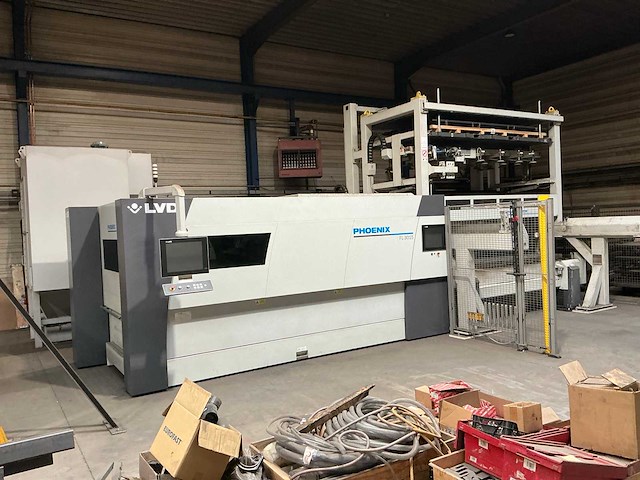 2020 lvd phoenix fl-3015 lasersnijmachine met platenlift - afbeelding 12 van  26