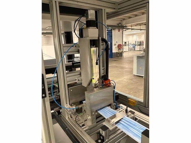 2020 machine voor het vervaardigen en verpakken van mondmaskers - afbeelding 18 van  44