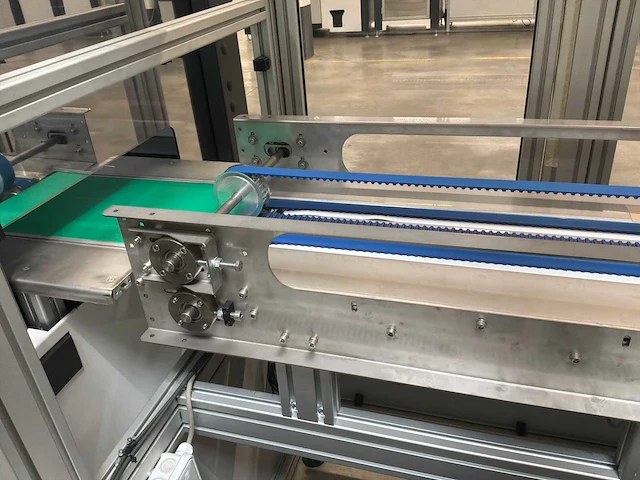 2020 machine voor het vervaardigen en verpakken van mondmaskers - afbeelding 31 van  44