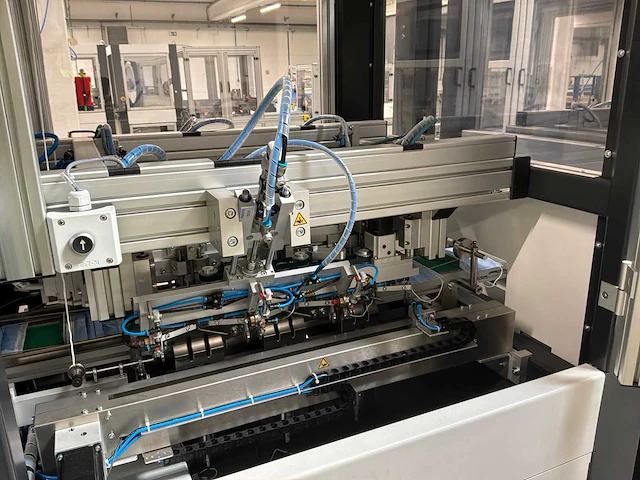 2020 machine voor het vervaardigen en verpakken van mondmaskers - afbeelding 36 van  44