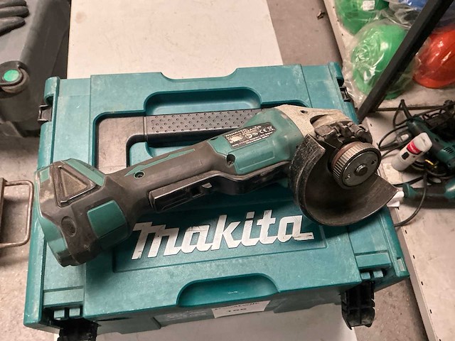 2020 makita dga508 haakse slijpmachine body - afbeelding 3 van  7