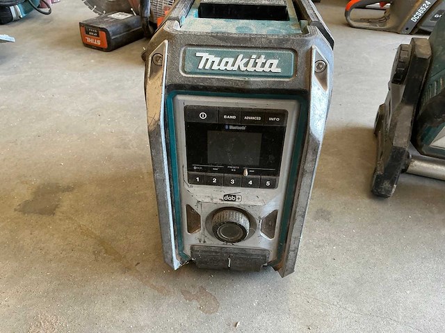 2020 makita dml809 bouwlamp - afbeelding 4 van  6