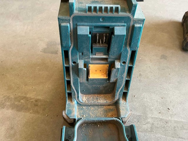 2020 makita dml809 bouwlamp - afbeelding 6 van  6