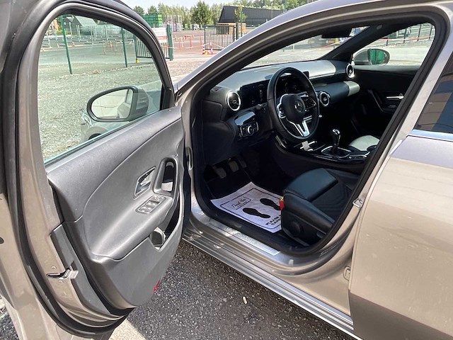 2020 mercedes-benz a 160 personenauto - afbeelding 12 van  12