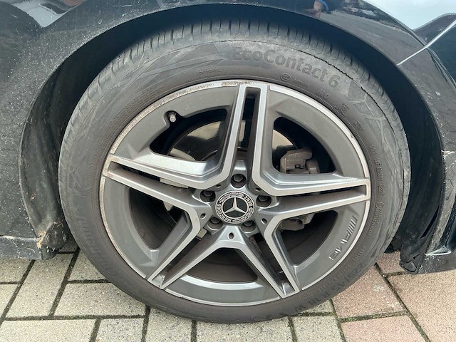 2020 mercedes-benz a180d sedan personenauto - afbeelding 4 van  26