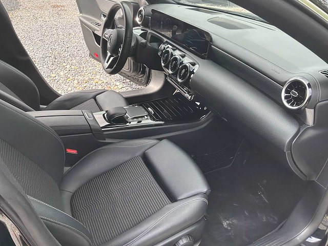 2020 mercedes-benz cla 180 shooting remremrem - afbeelding 24 van  43