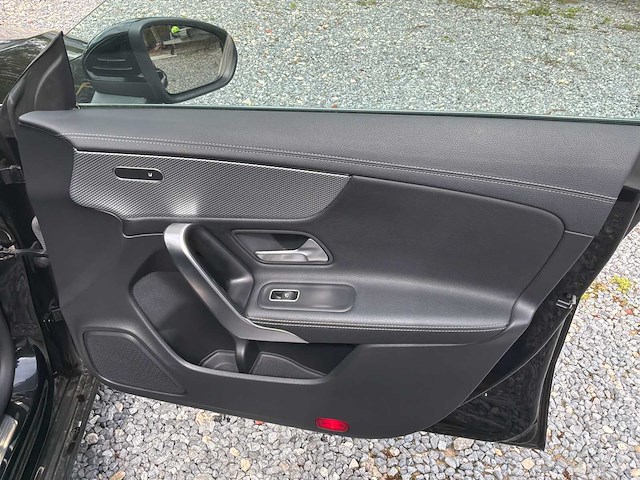 2020 mercedes-benz cla 180 shooting remremrem - afbeelding 26 van  43