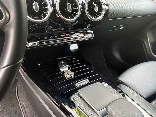 2020 mercedes-benz cla 180 shooting remremrem - afbeelding 15 van  43