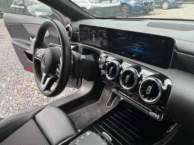 2020 mercedes-benz cla 180 shooting remremrem - afbeelding 28 van  43