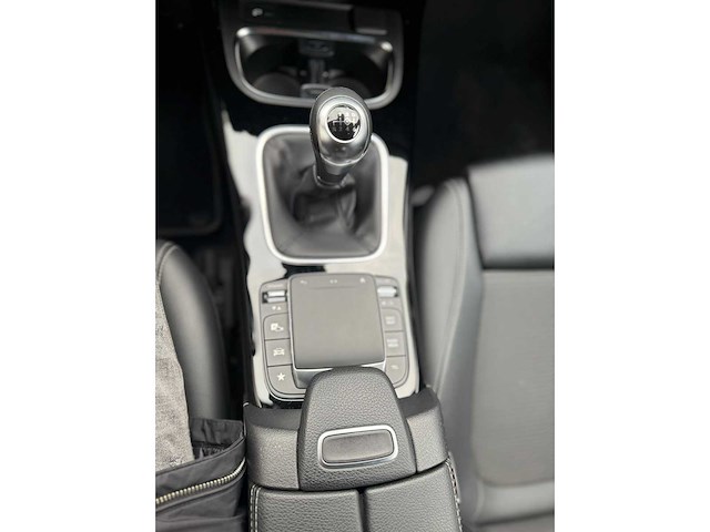 2020 mercedes-benz cla 200 - afbeelding 3 van  8