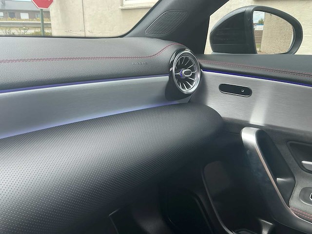 2020 mercedes-benz cla250 2dlx491 personenauto - afbeelding 25 van  54