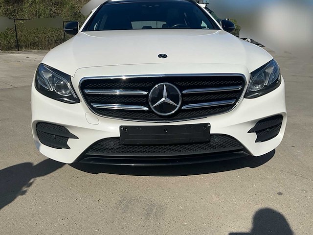 2020 mercedes-benz e300 amg line - plug-in hybride - panodak - trekhaak - afbeelding 2 van  83