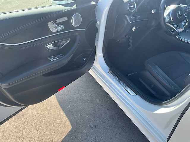 2020 mercedes-benz e300 amg line - plug-in hybride - panodak - trekhaak - afbeelding 25 van  83
