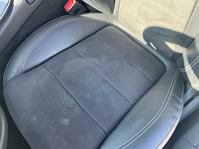 2020 mercedes-benz e300 amg line - plug-in hybride - panodak - trekhaak - afbeelding 28 van  83