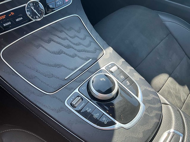 2020 mercedes-benz e300 amg line - plug-in hybride - panodak - trekhaak - afbeelding 40 van  83