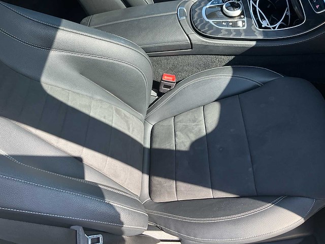 2020 mercedes-benz e300 amg line - plug-in hybride - panodak - trekhaak - afbeelding 62 van  83