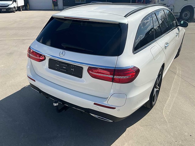 2020 mercedes-benz e300 amg line - plug-in hybride - panodak - trekhaak - afbeelding 56 van  83
