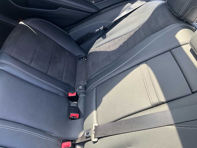 2020 mercedes-benz e300 amg line - plug-in hybride - panodak - trekhaak - afbeelding 23 van  38