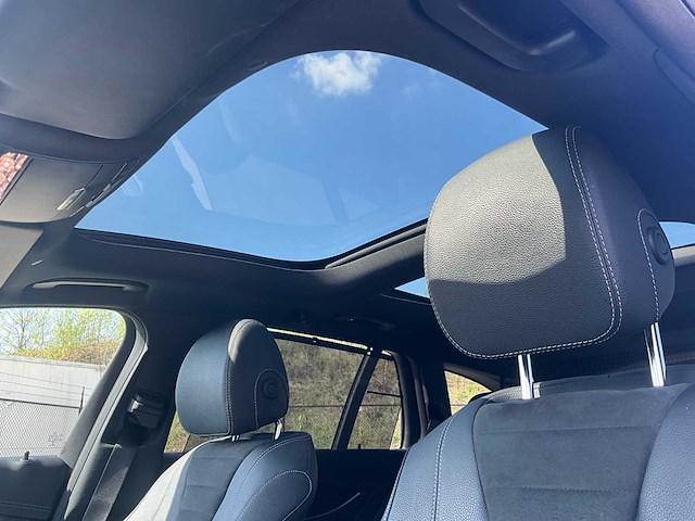 2020 mercedes-benz e300 amg line - plug-in hybride - panodak - trekhaak - afbeelding 24 van  38