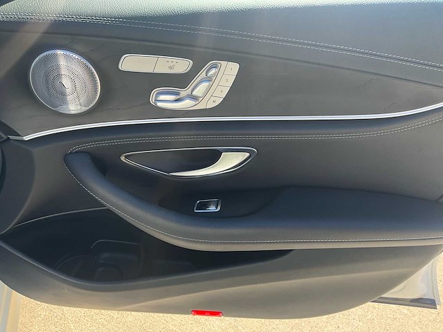 2020 mercedes-benz e300 amg line - plug-in hybride - panodak - trekhaak - afbeelding 27 van  38