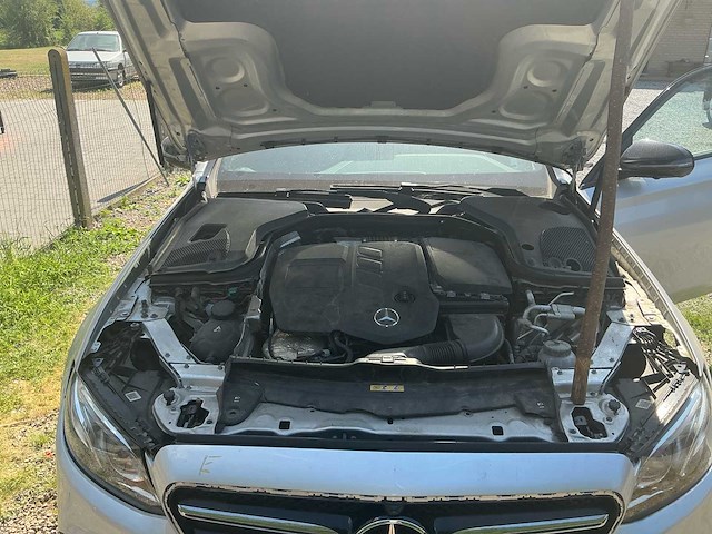 2020 mercedes-benz e300de personenauto - afbeelding 21 van  34