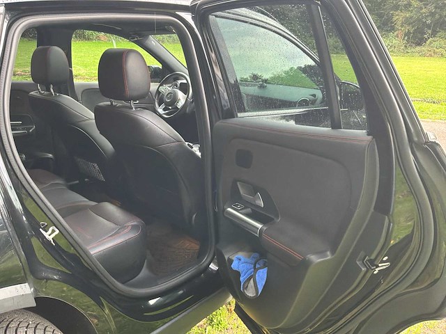 2020 mercedes-benz gla gla 200 d – 2020 – 150 pk – automatisch – 101.892 km auto - afbeelding 31 van  56